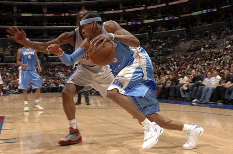 明日迎战火箭！大洛：我相信全队都已为明天的比赛做好了准备（明日对阵火箭，大洛信心十足：球队已备战就绪）