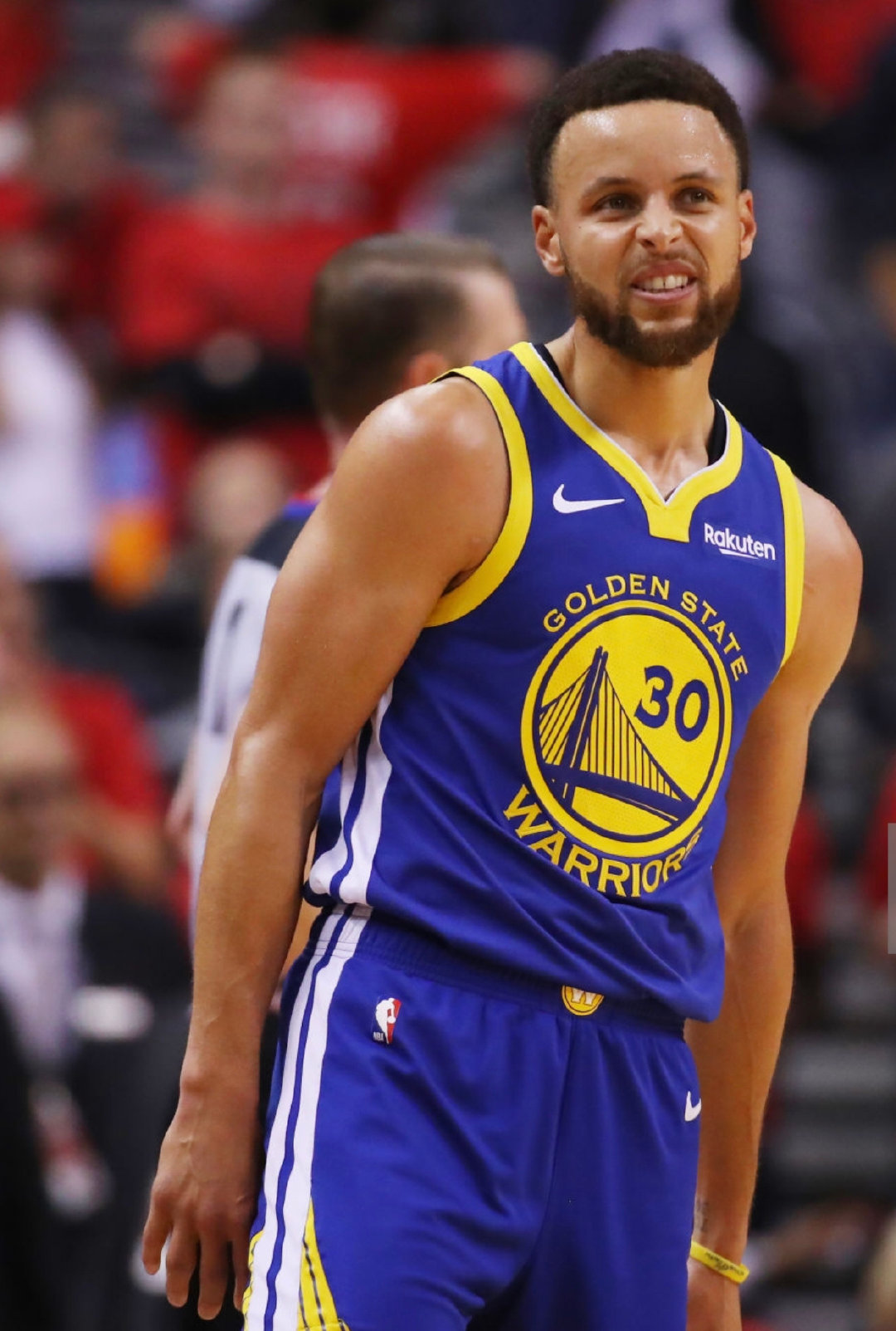 科内特3中1得2分8板1助：全面表现下的遗憾表现（科内特3投1中拿2分8篮板1助攻：全面数据难掩遗憾）