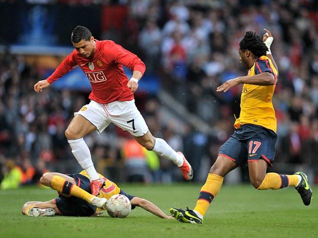 卡拉格：斯凯利是天才球员，对他未入选英格兰大名单感到惊讶（卡拉格称斯凯利天赋异禀，惊讶其落选英格兰名单）