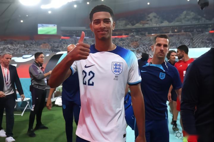 黄健翔：我们的女足与强队之间最大的差距就是身体条件（黄健翔：我国女足与强队最大短板在身体条件）